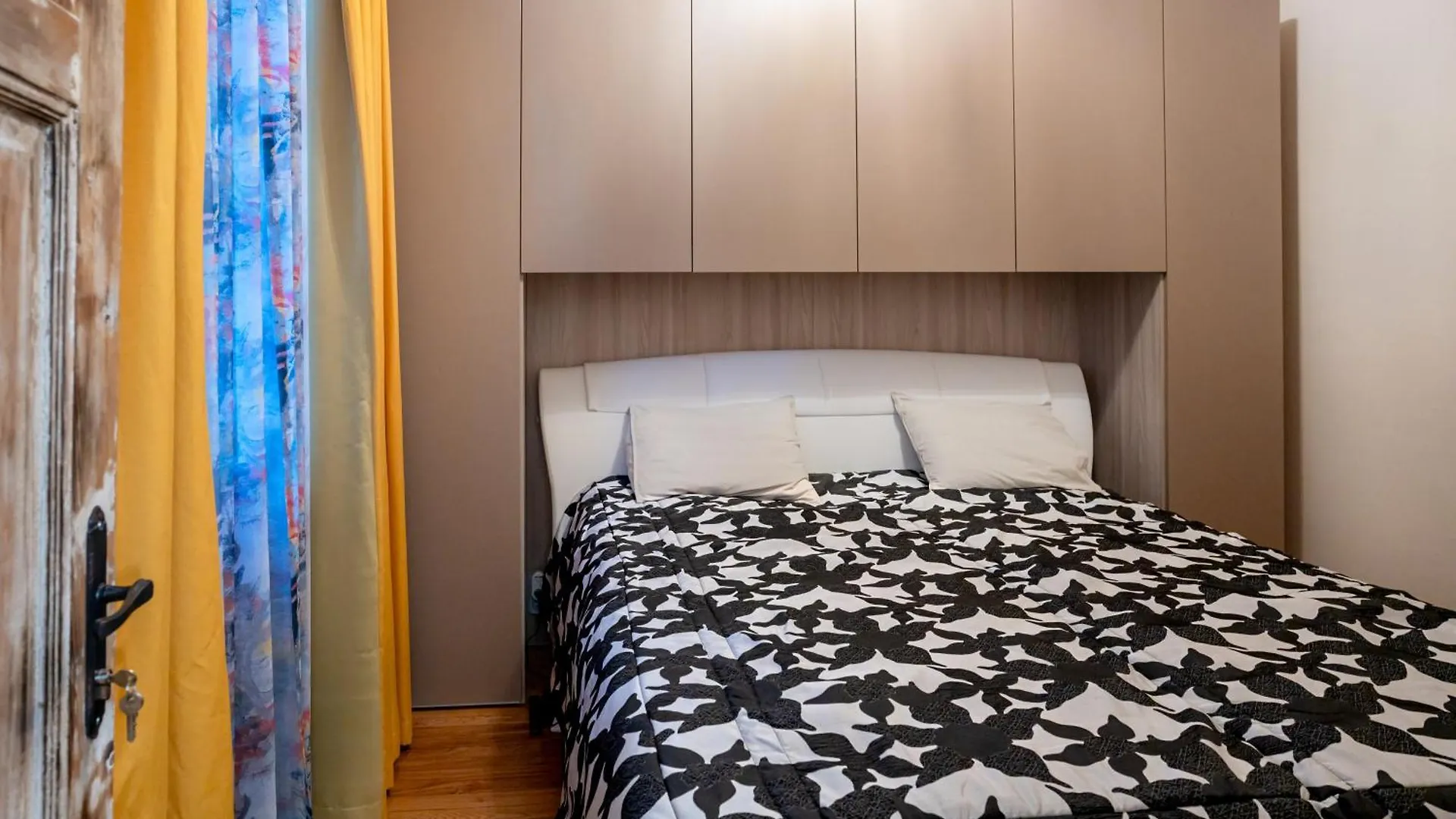 Elite Place Suite Varna Apartment